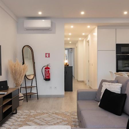 Stylish Apartment W/ River View By Lovelystay Oeiras Eksteriør bilde