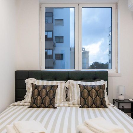 Stylish Apartment W/ River View By Lovelystay Oeiras Eksteriør bilde