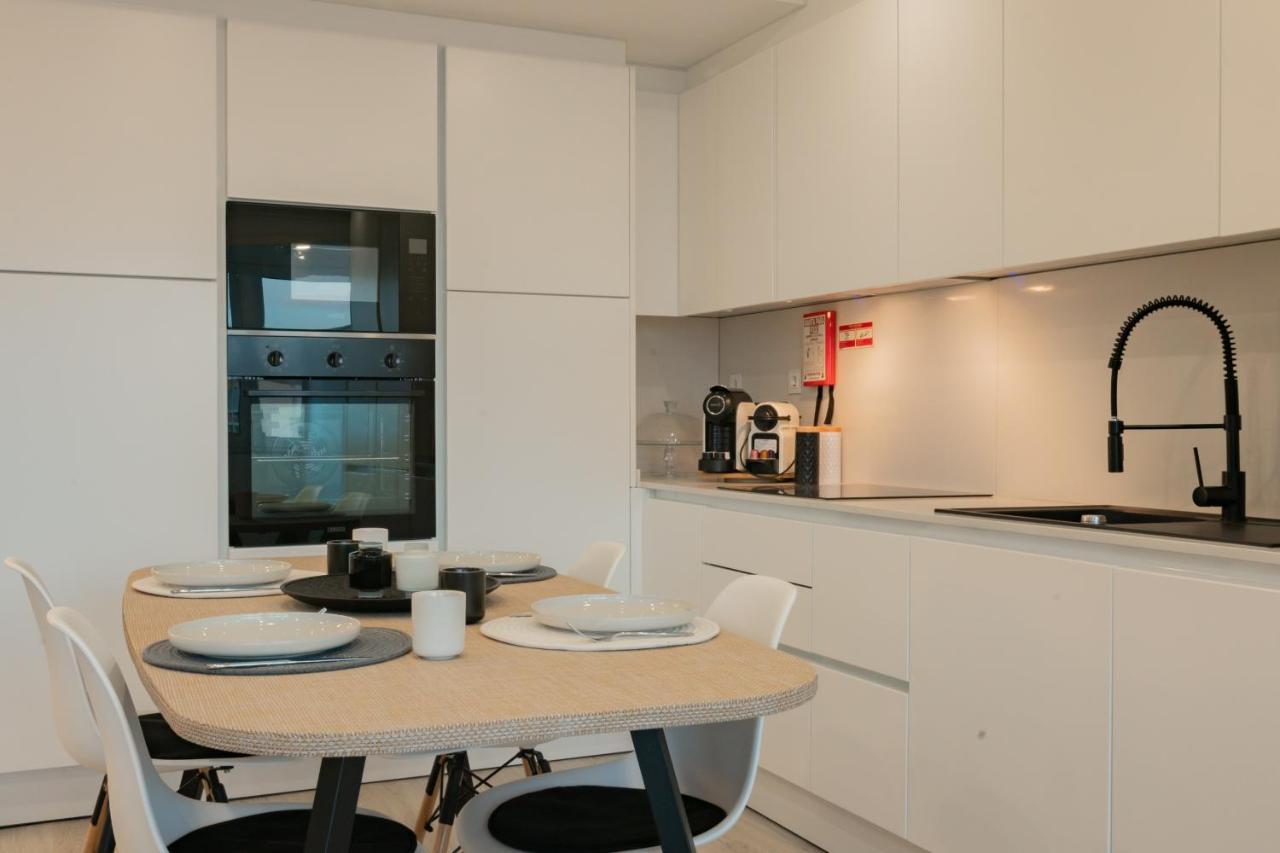 Stylish Apartment W/ River View By Lovelystay Oeiras Eksteriør bilde