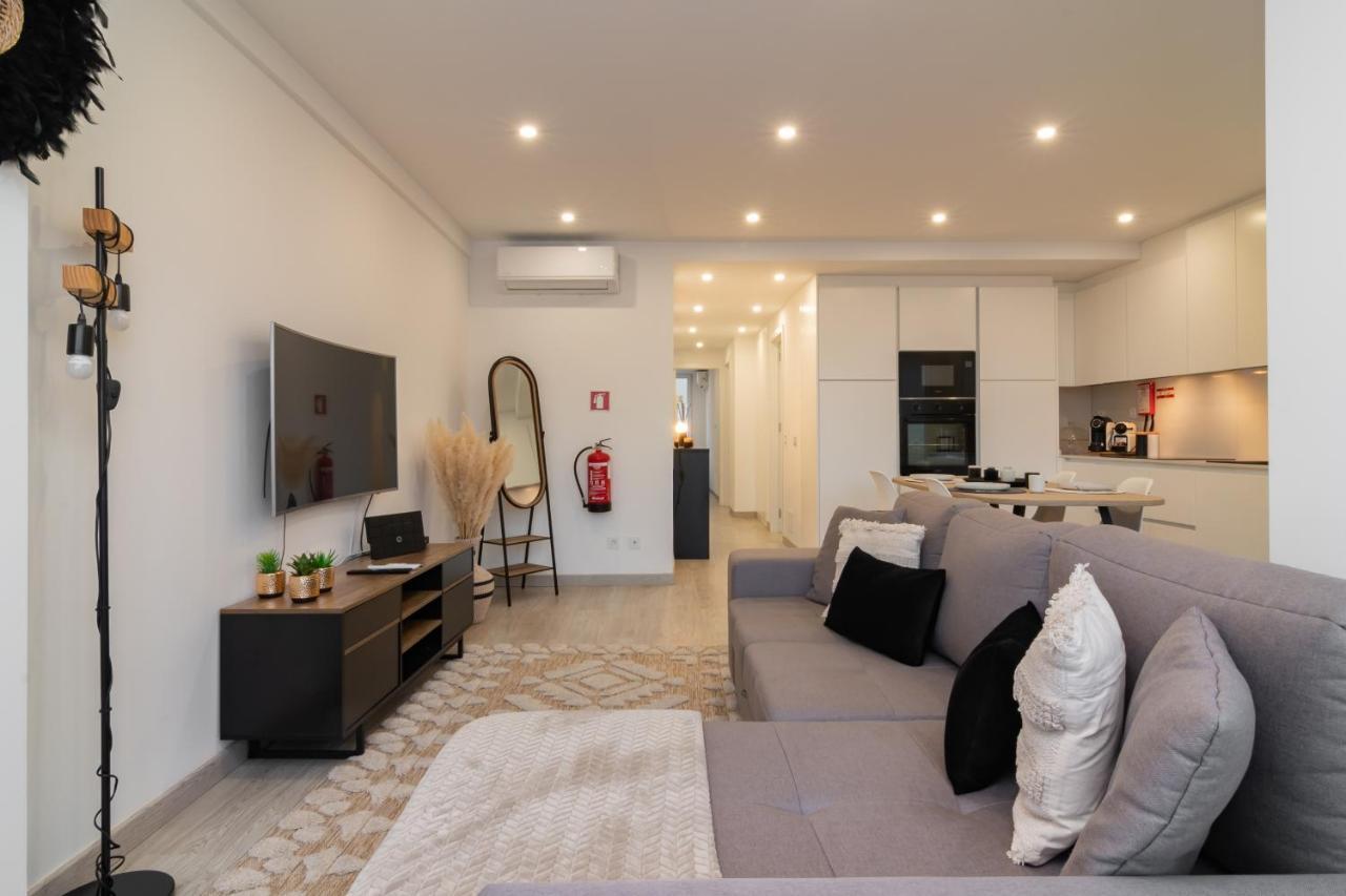 Stylish Apartment W/ River View By Lovelystay Oeiras Eksteriør bilde