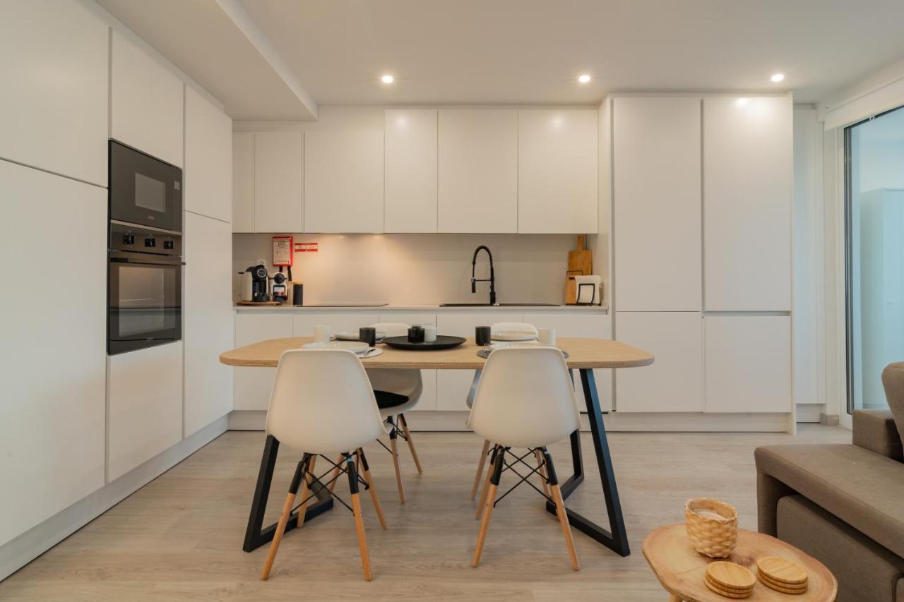 Stylish Apartment W/ River View By Lovelystay Oeiras Eksteriør bilde